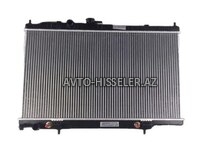 Nissan Maxima 1995-2000 su radiatoru